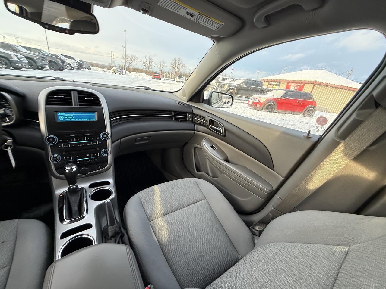 2016 Chevrolet Malibu 4dr Sdn LS w-1LS Photo