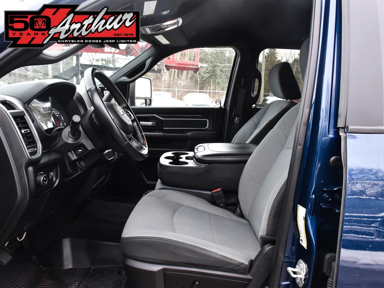 2024 RAM 2500 Big Horn Crew Cab 4x4 Photo