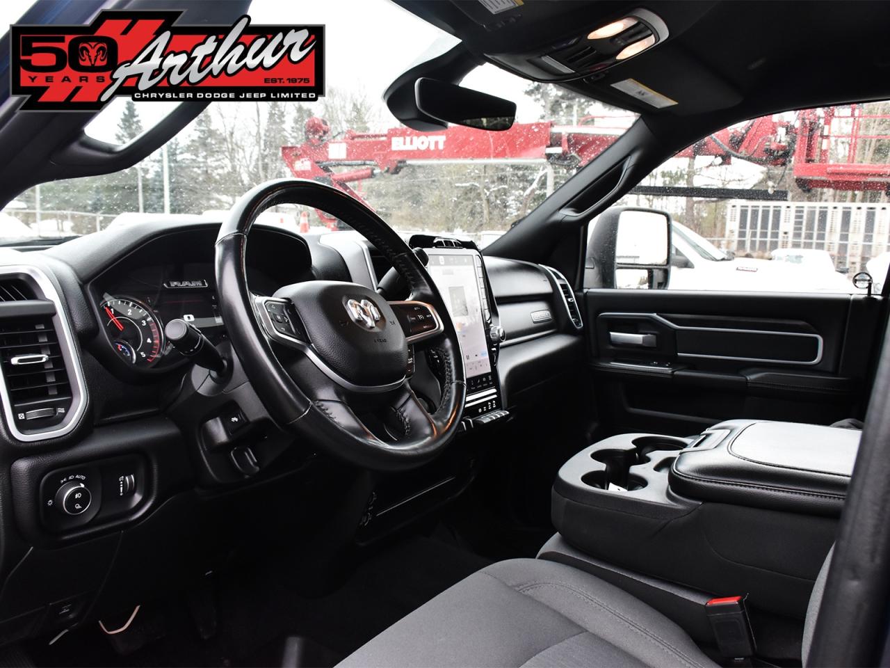 2024 RAM 2500 Big Horn Crew Cab 4x4 Photo