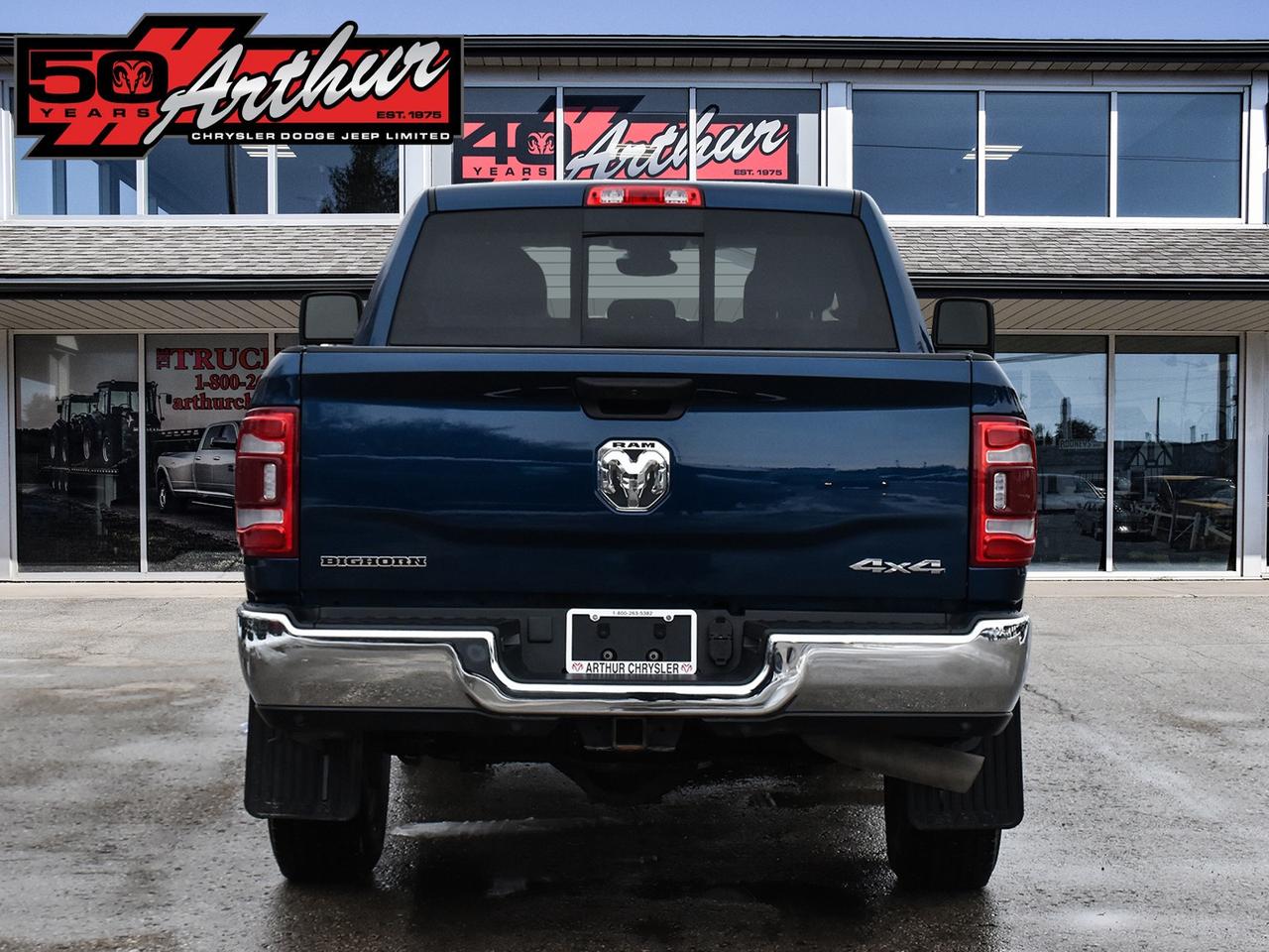 2024 RAM 2500 Big Horn Crew Cab 4x4 Photo4