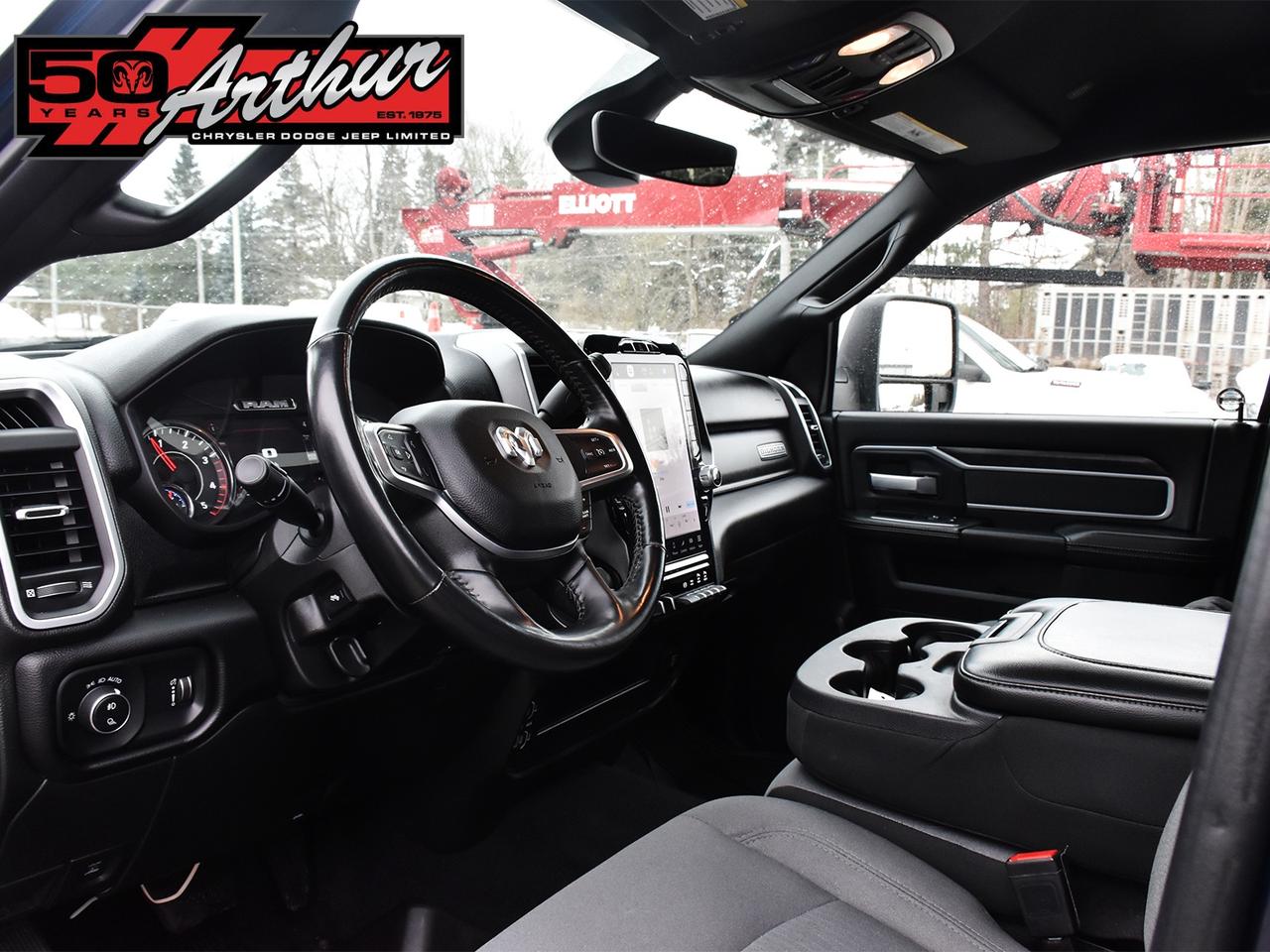 2024 RAM 2500 Big Horn Crew Cab 4x4 Photo