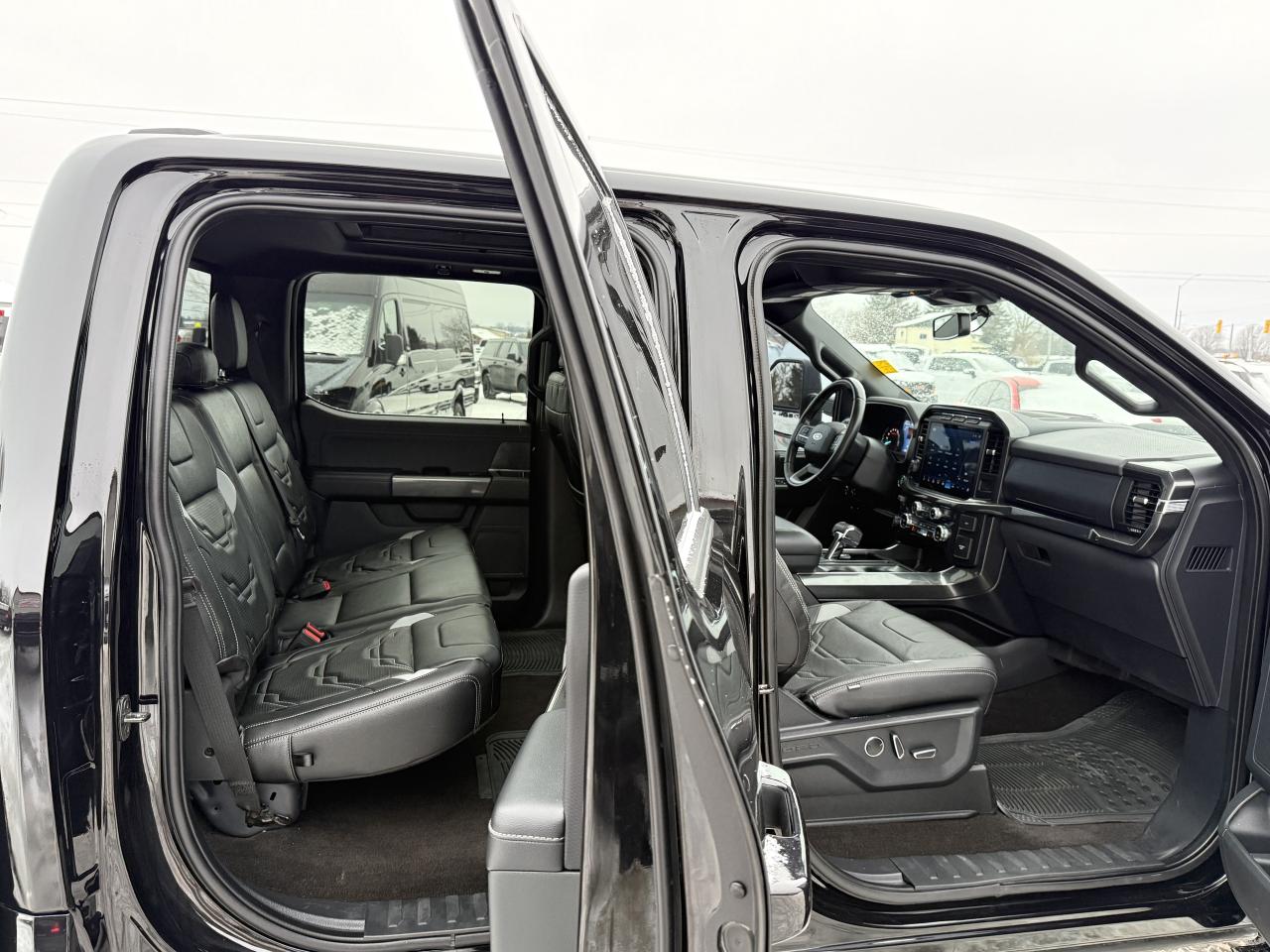 2021 Ford F-150 F-150 STEALTH EDITION!! Photo