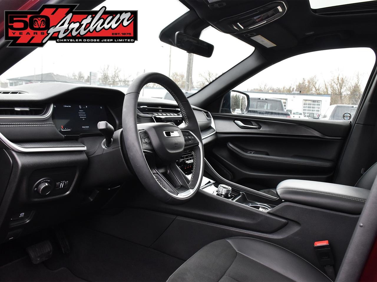 2025 Jeep Grand Cherokee L ALTITUDE 4X4 Photo