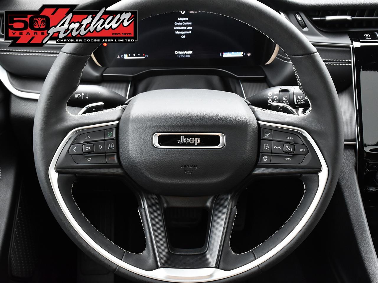 2025 Jeep Grand Cherokee L ALTITUDE 4X4 Photo