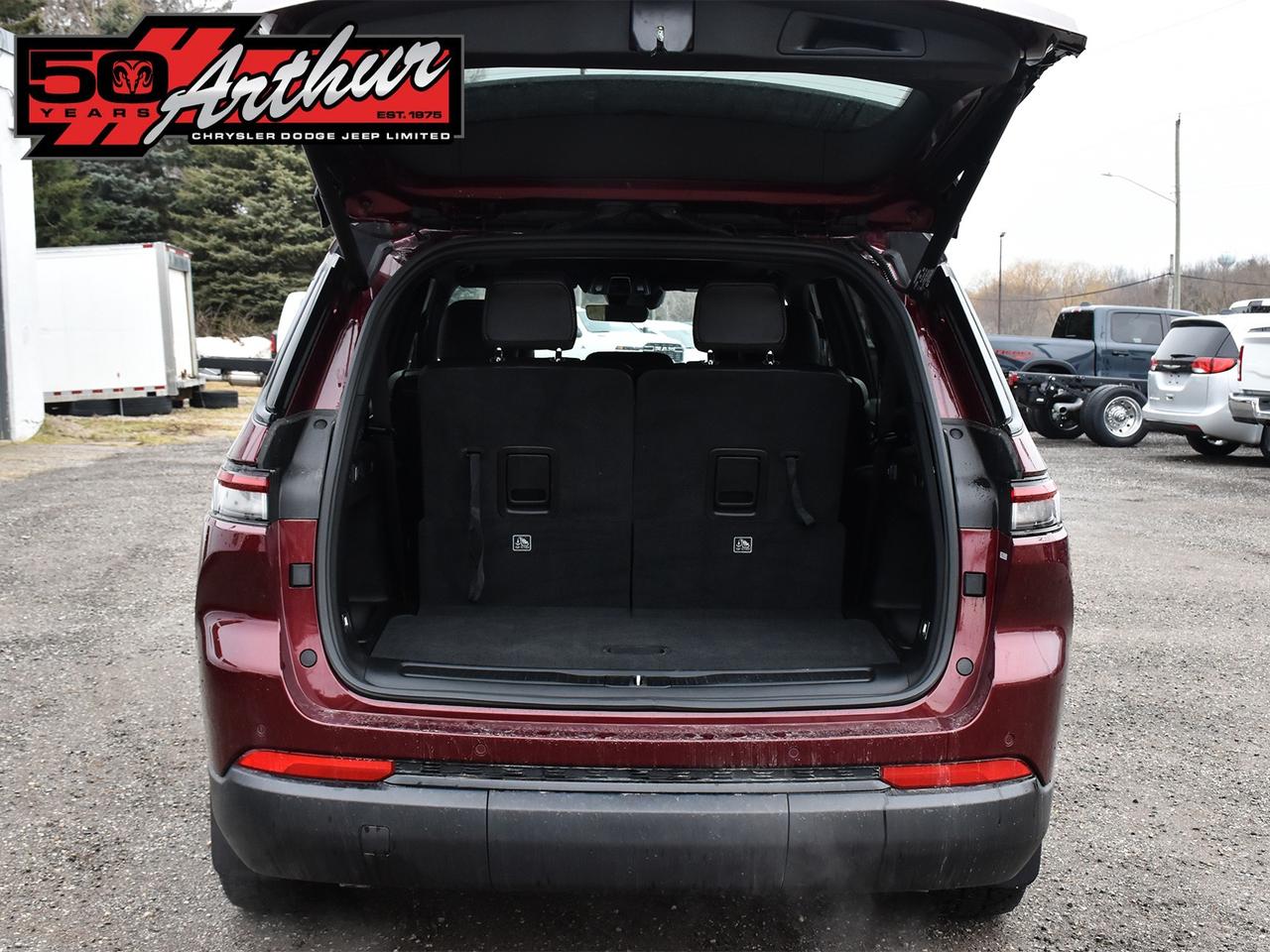 2025 Jeep Grand Cherokee L ALTITUDE 4X4 Photo
