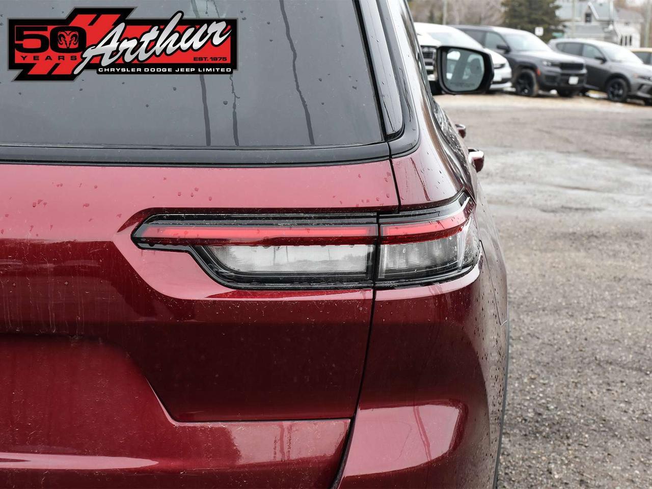 2025 Jeep Grand Cherokee ALTITUDE 4X4 Photo