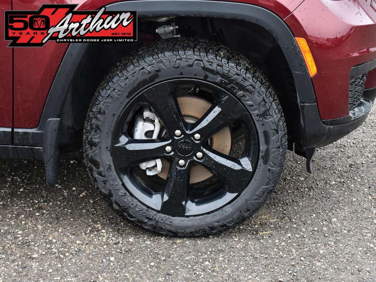 2025 Jeep Grand Cherokee ALTITUDE 4X4 Photo