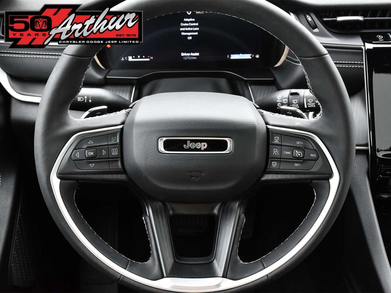 2025 Jeep Grand Cherokee ALTITUDE 4X4 Photo