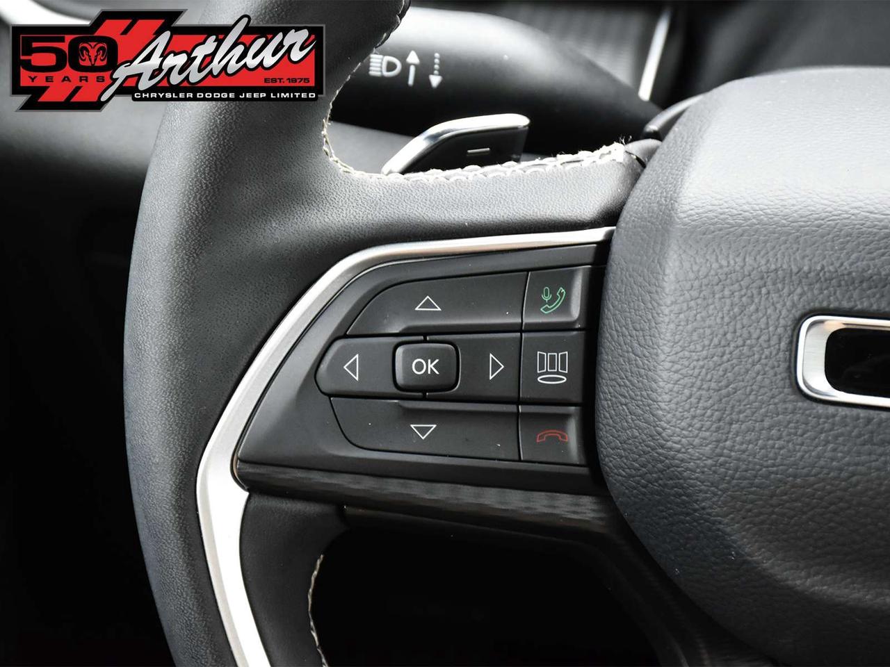 2025 Jeep Grand Cherokee ALTITUDE 4X4 Photo