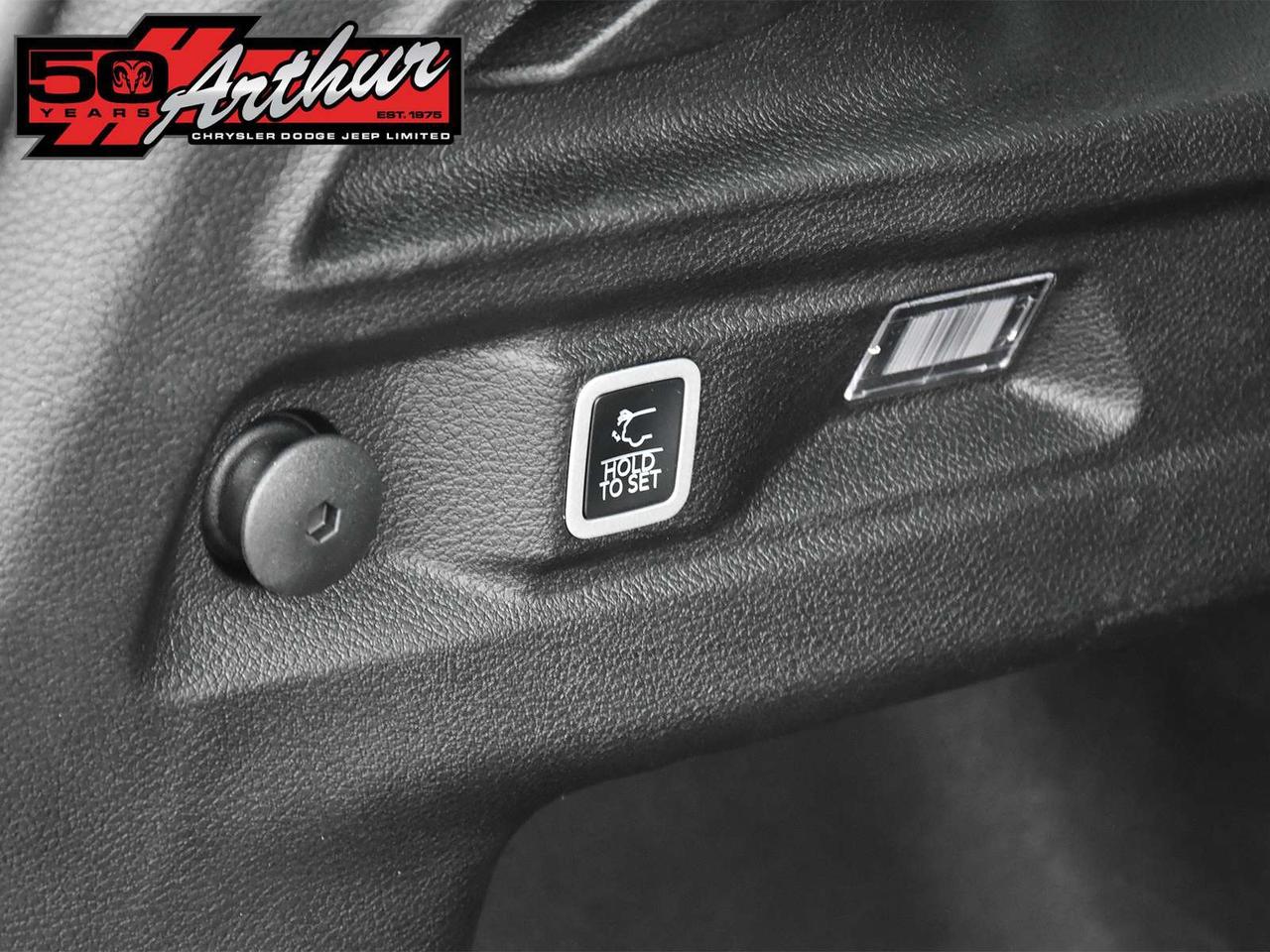 2025 Jeep Grand Cherokee ALTITUDE 4X4 Photo