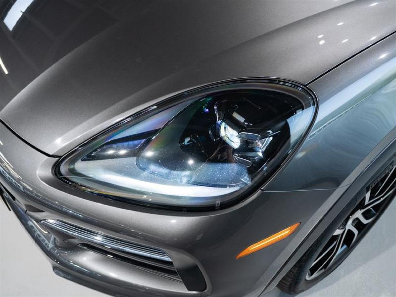 2022 Porsche Cayenne E-Hybrid Photo