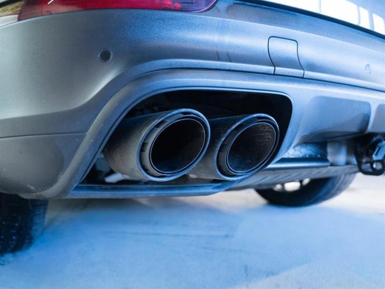 2022 Porsche Cayenne E-Hybrid Photo