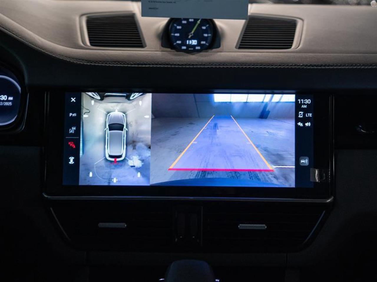 2022 Porsche Cayenne E-Hybrid Photo