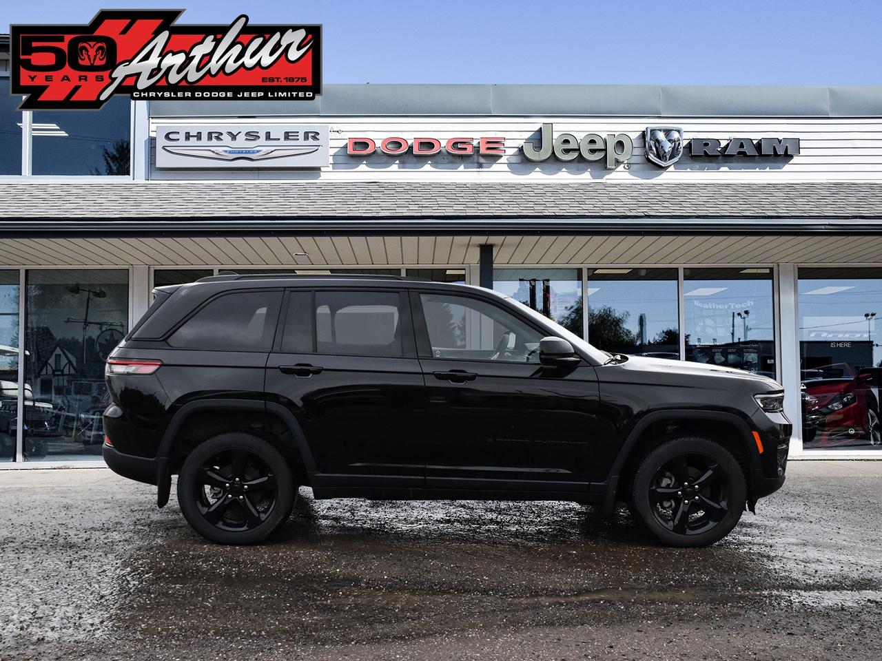 2025 Jeep Grand Cherokee ALTITUDE 4X4 Photo