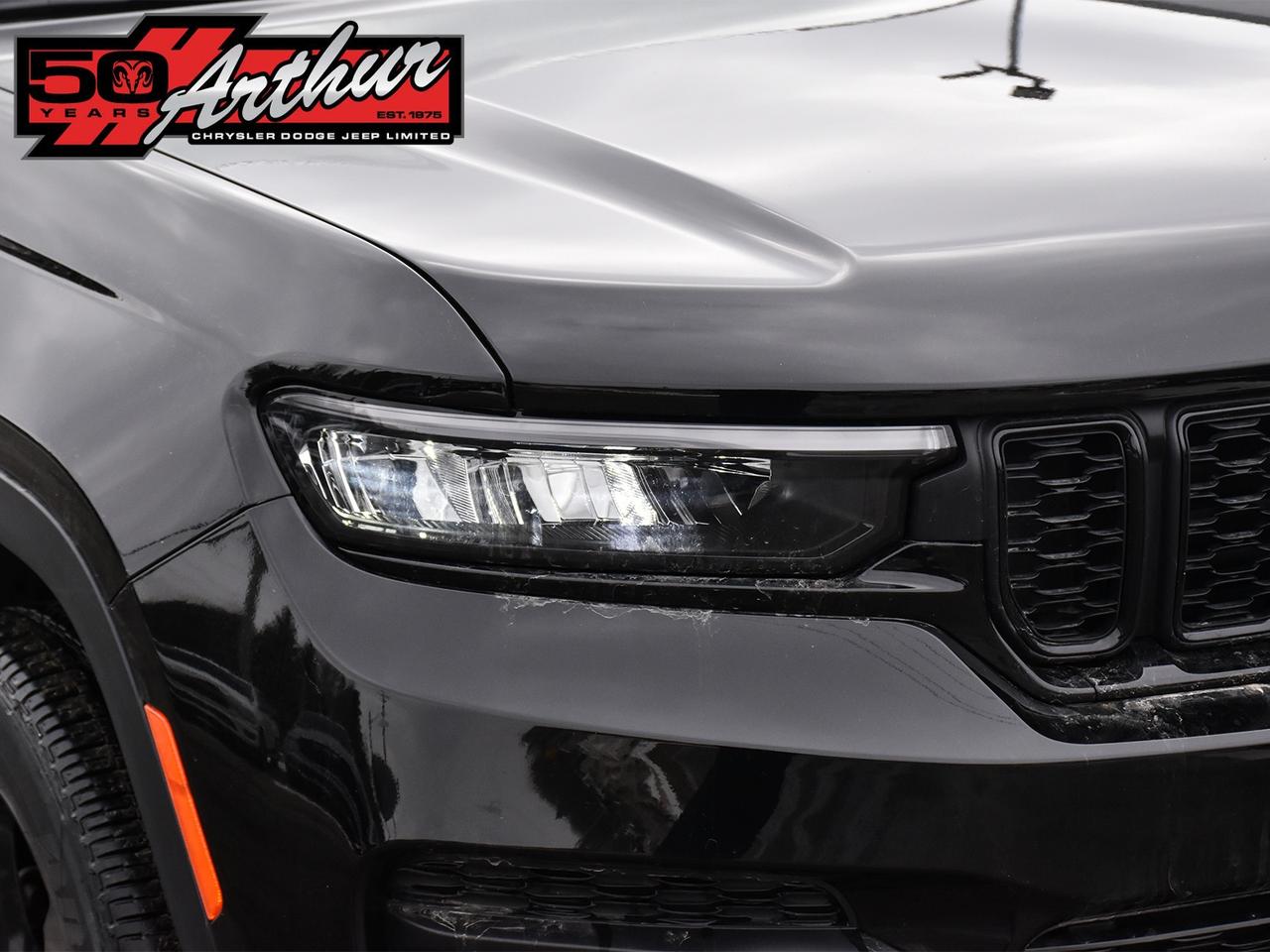 2025 Jeep Grand Cherokee ALTITUDE 4X4 Photo