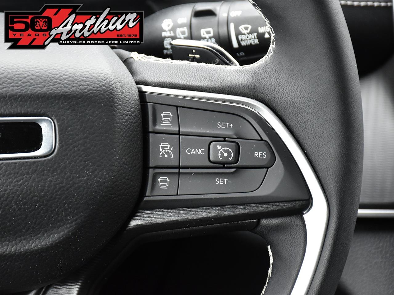 2025 Jeep Grand Cherokee ALTITUDE 4X4 Photo