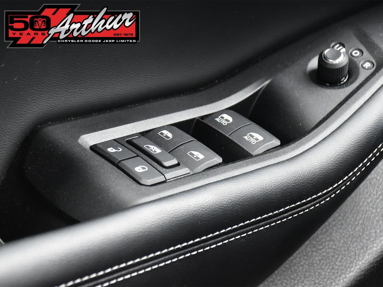 2025 Jeep Grand Cherokee ALTITUDE 4X4 Photo