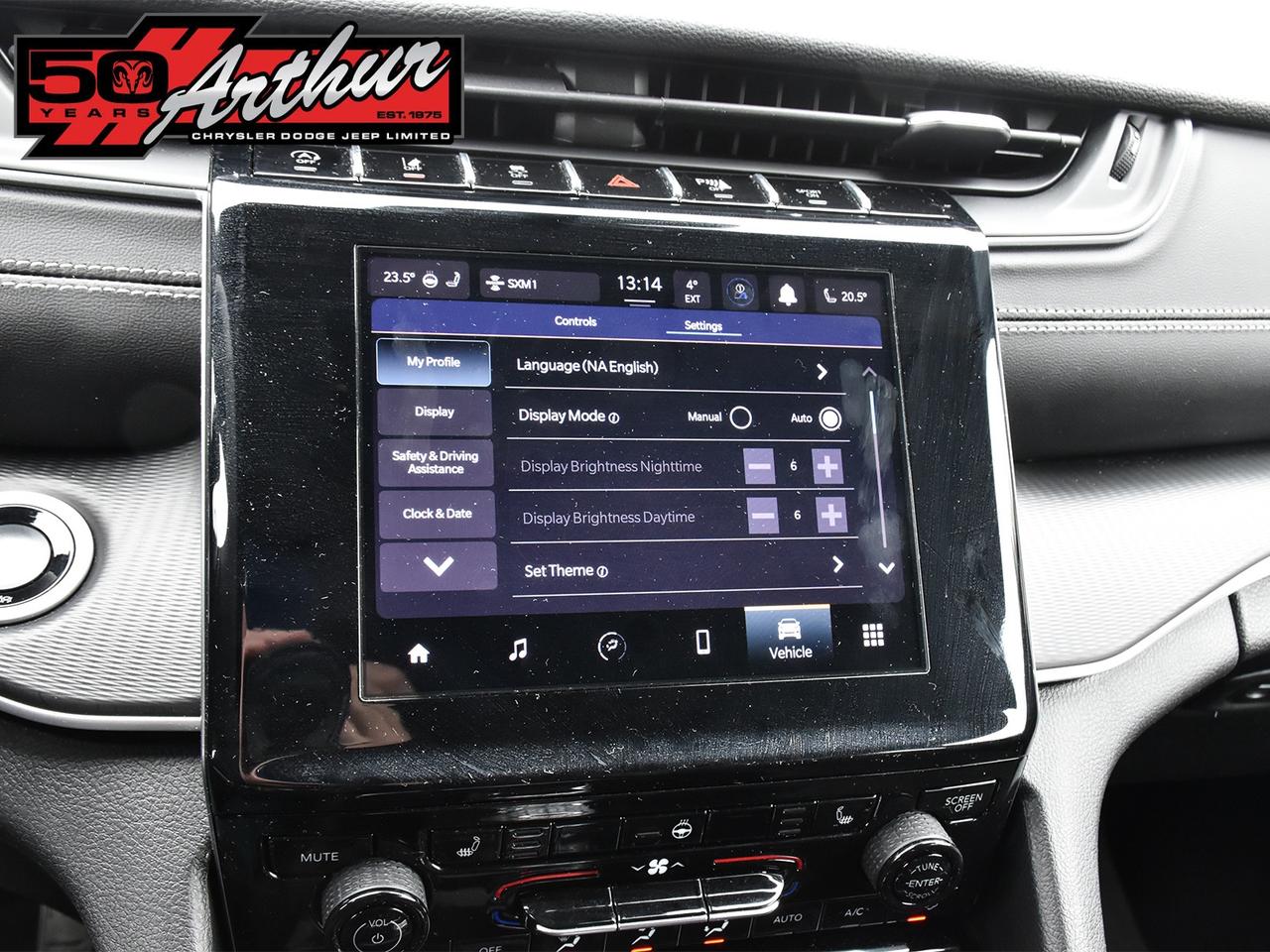 2025 Jeep Grand Cherokee ALTITUDE 4X4 Photo