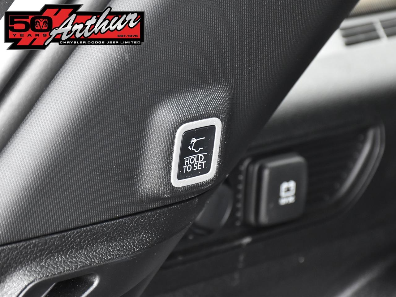 2025 Jeep Grand Cherokee ALTITUDE 4X4 Photo