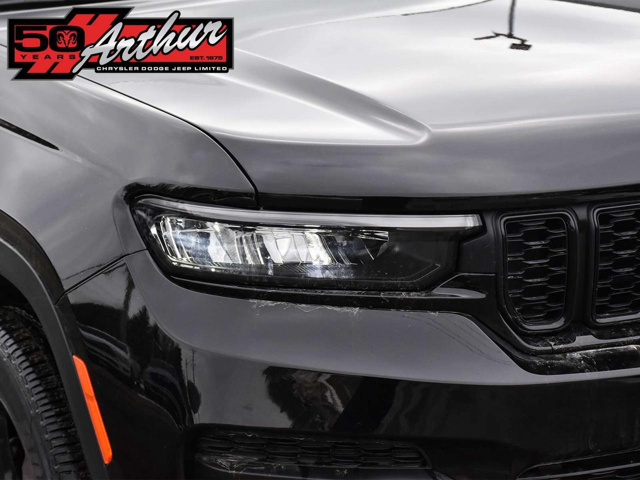 2025 Jeep Grand Cherokee ALTITUDE 4X4 Photo