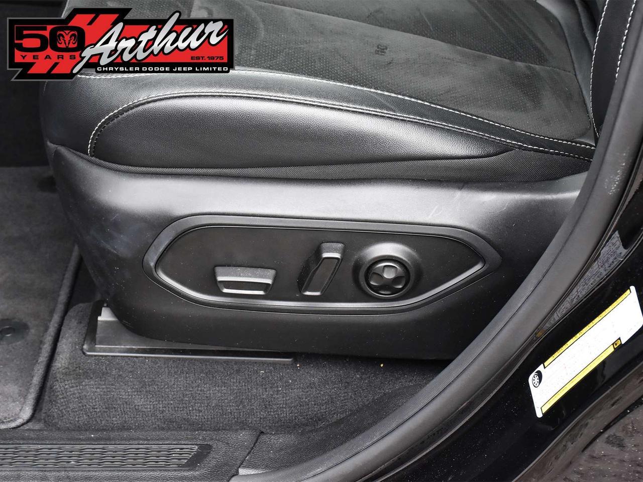 2025 Jeep Grand Cherokee ALTITUDE 4X4 Photo