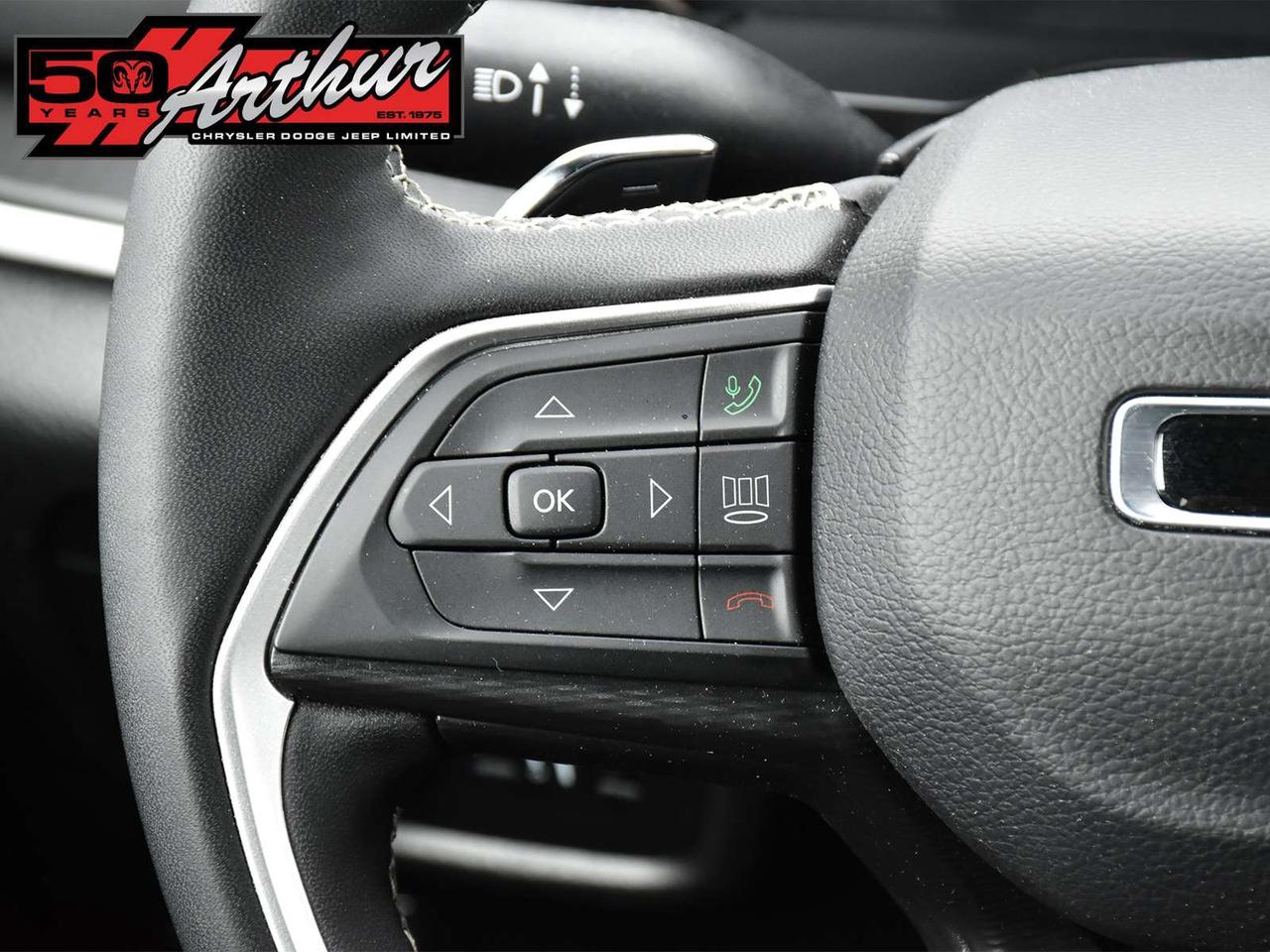 2025 Jeep Grand Cherokee ALTITUDE 4X4 Photo
