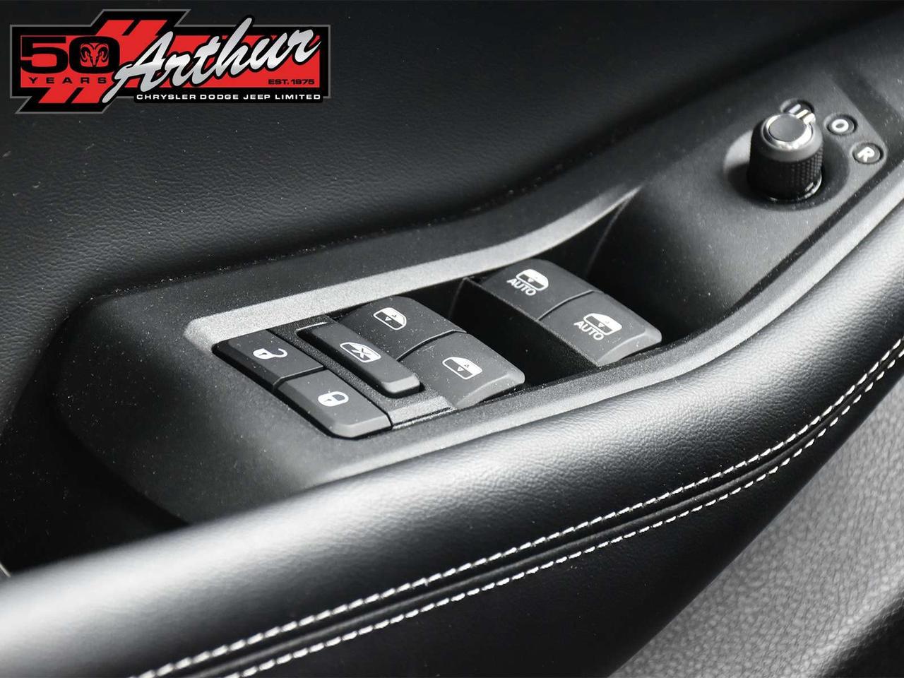 2025 Jeep Grand Cherokee ALTITUDE 4X4 Photo