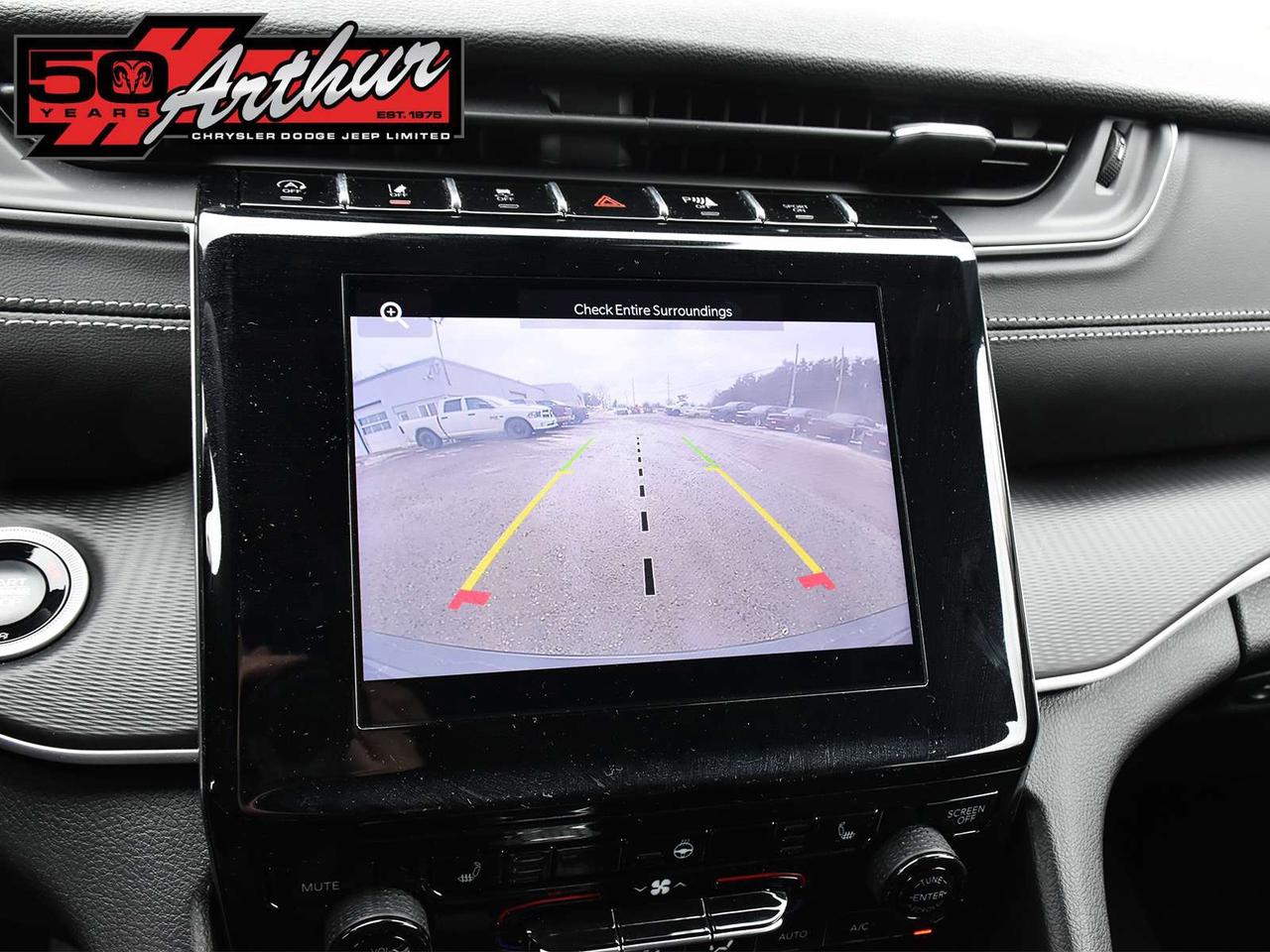 2025 Jeep Grand Cherokee ALTITUDE 4X4 Photo