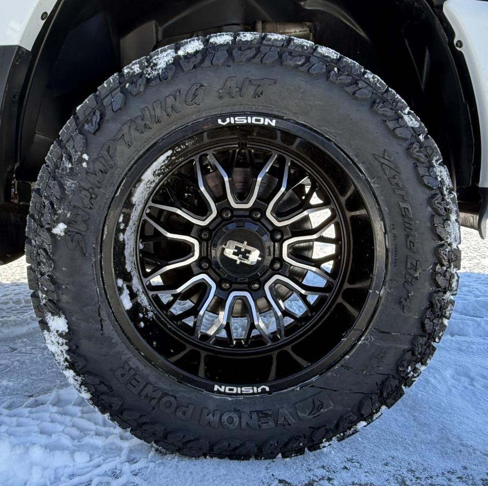 2018 RAM 2500 SLT WHEEL/TIRE/LEATHER PKG Photo