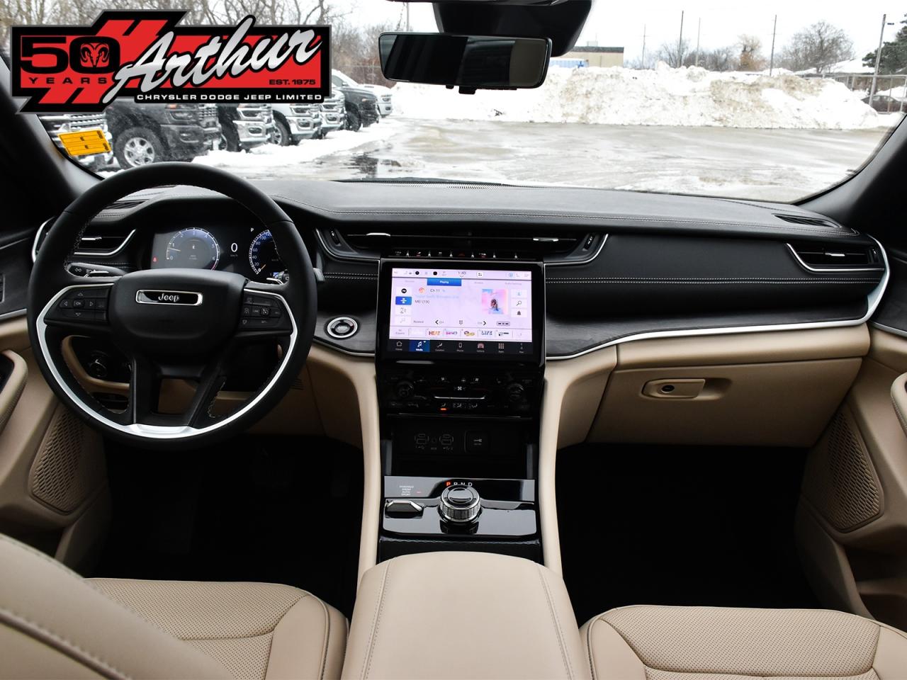 2025 Jeep Grand Cherokee LIMITED 4X4 Photo