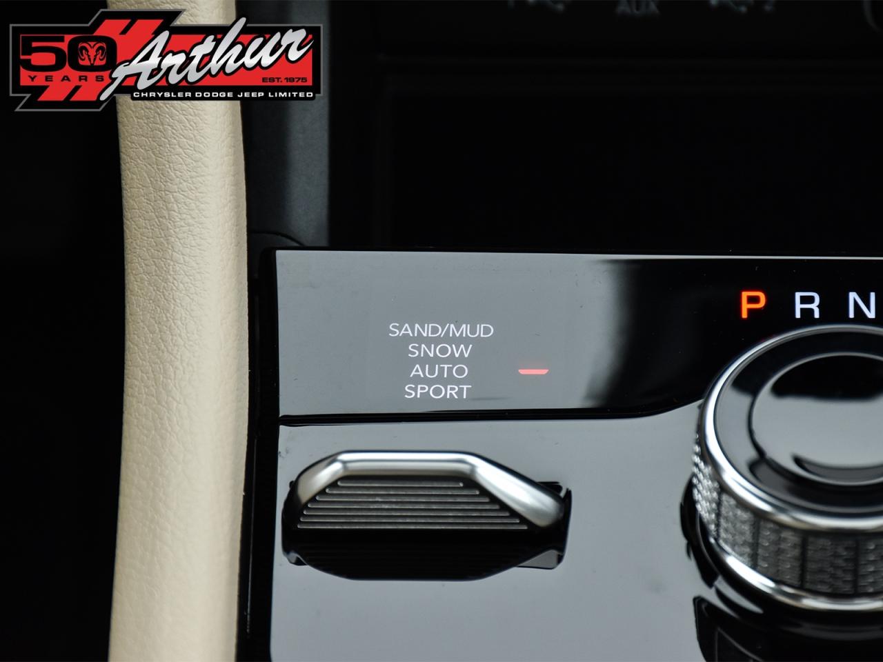 2025 Jeep Grand Cherokee LIMITED 4X4 Photo