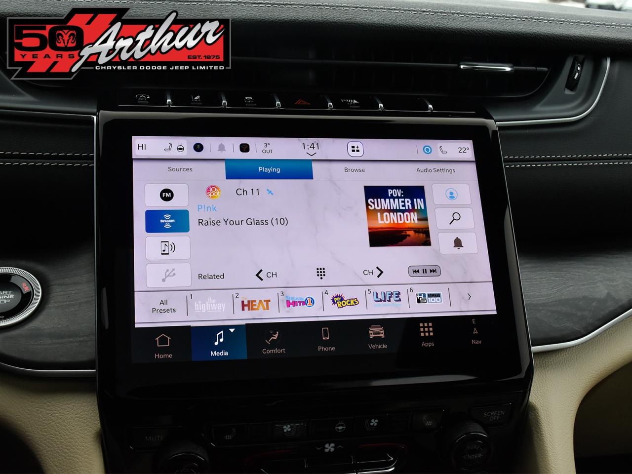 2025 Jeep Grand Cherokee LIMITED 4X4 Photo