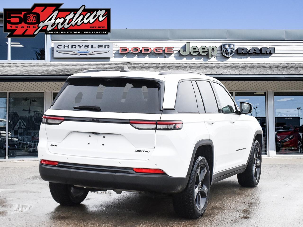 2023 Jeep Grand Cherokee  Photo3