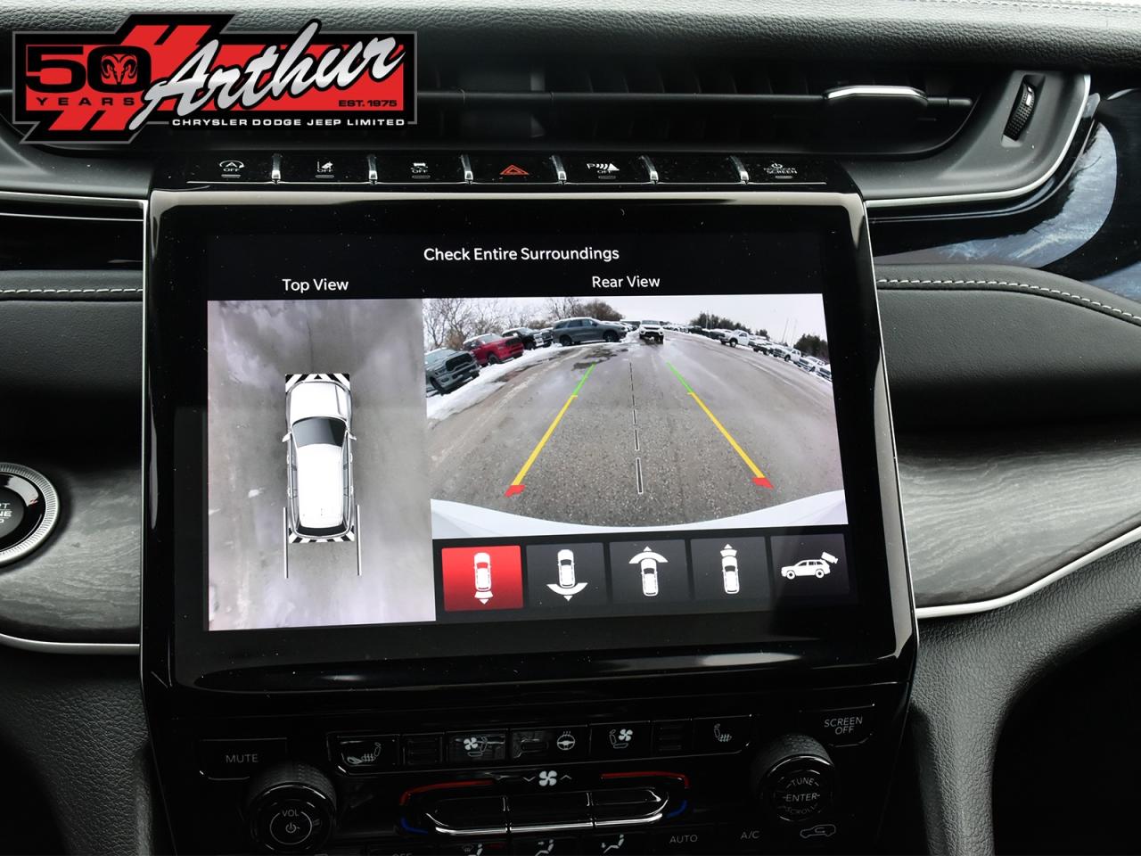 2023 Jeep Grand Cherokee  Photo