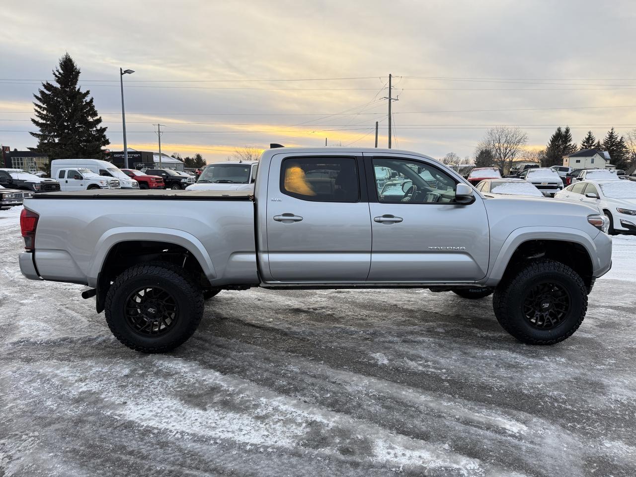 2023 Toyota Tacoma 4x4 Double Cab Auto Photo