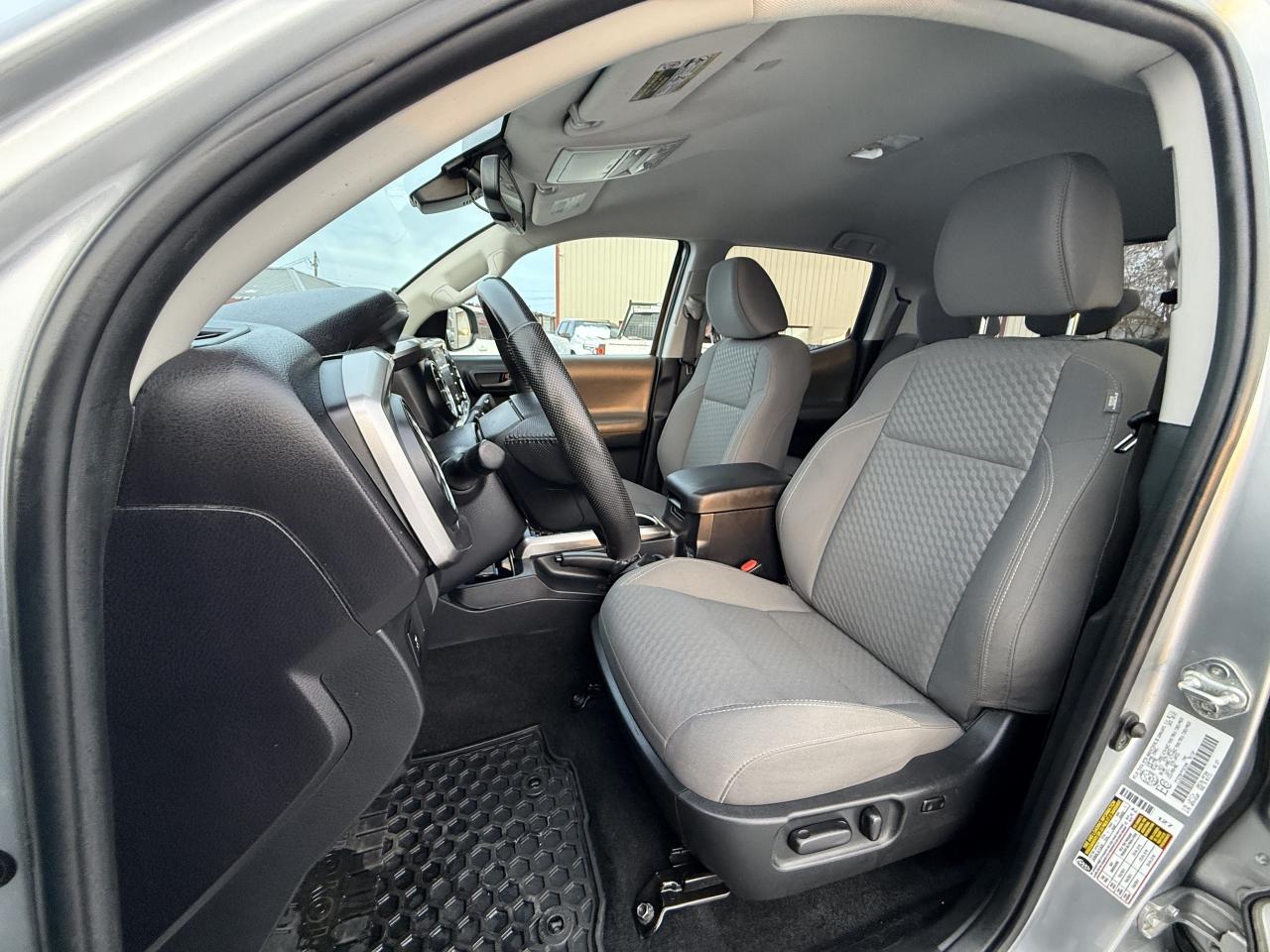 2023 Toyota Tacoma 4x4 Double Cab Auto Photo