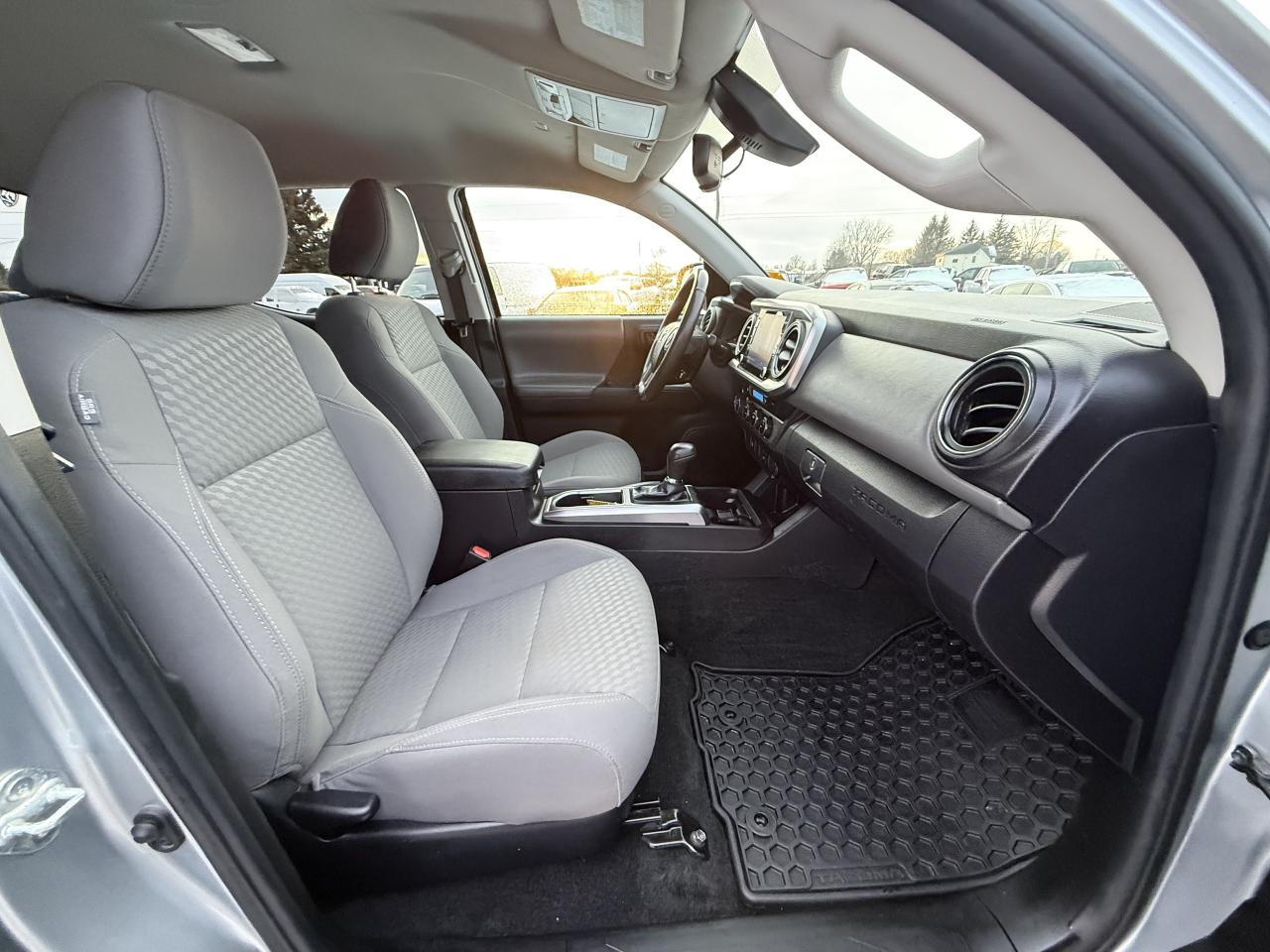 2023 Toyota Tacoma 4x4 Double Cab Auto Photo