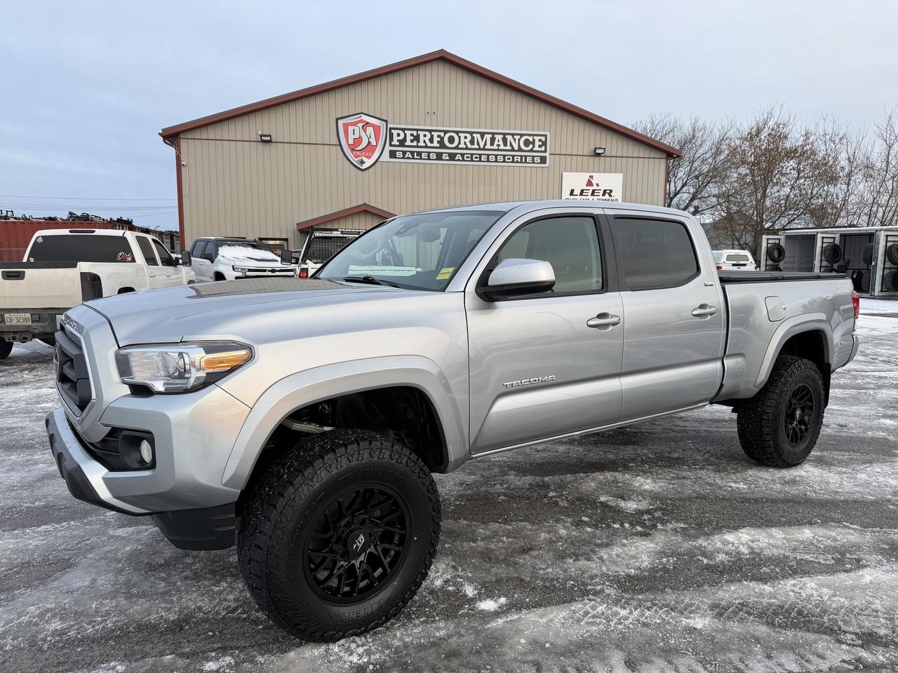 2023 Toyota Tacoma SR5 LIFT/WHEEL/TIRE PKG!! Photo