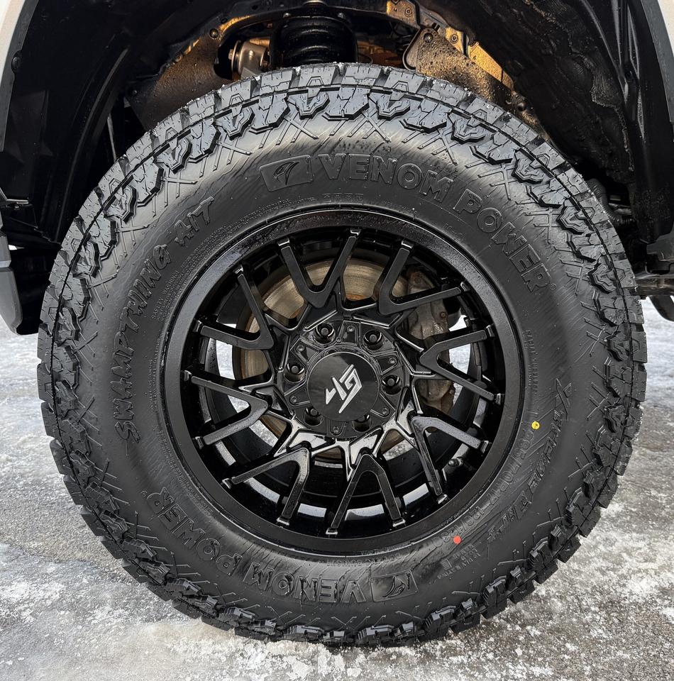 2023 Toyota Tacoma SR5 LIFT/WHEEL/TIRE PKG!! Photo