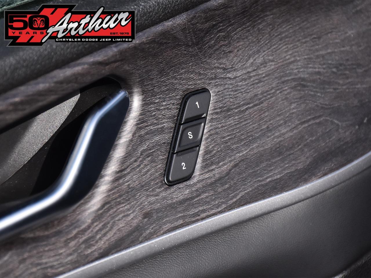 2024 Jeep Grand Cherokee L Limited 4x4 Photo