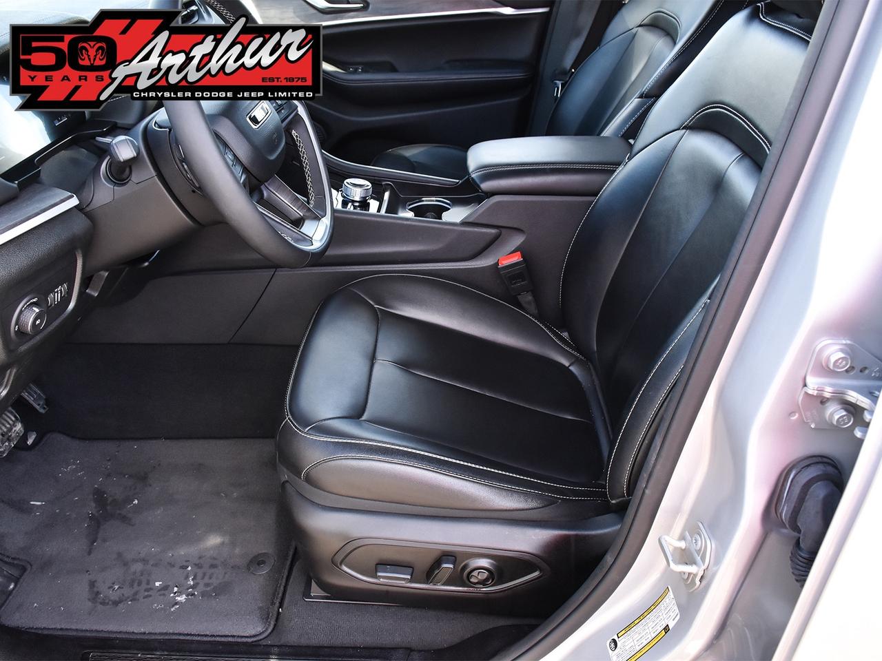 2024 Jeep Grand Cherokee L Limited 4x4 Photo