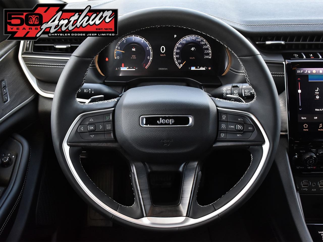 2024 Jeep Grand Cherokee L Limited 4x4 Photo