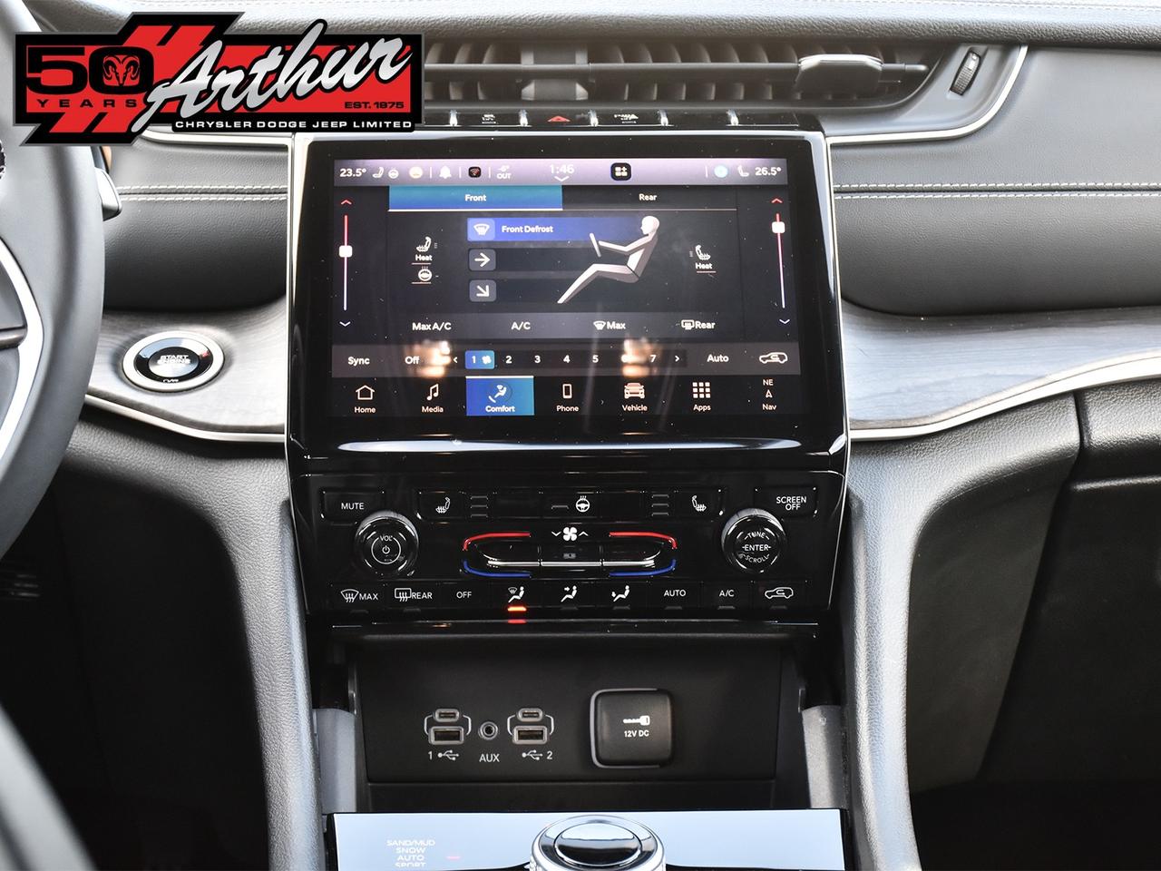 2024 Jeep Grand Cherokee L Limited 4x4 Photo