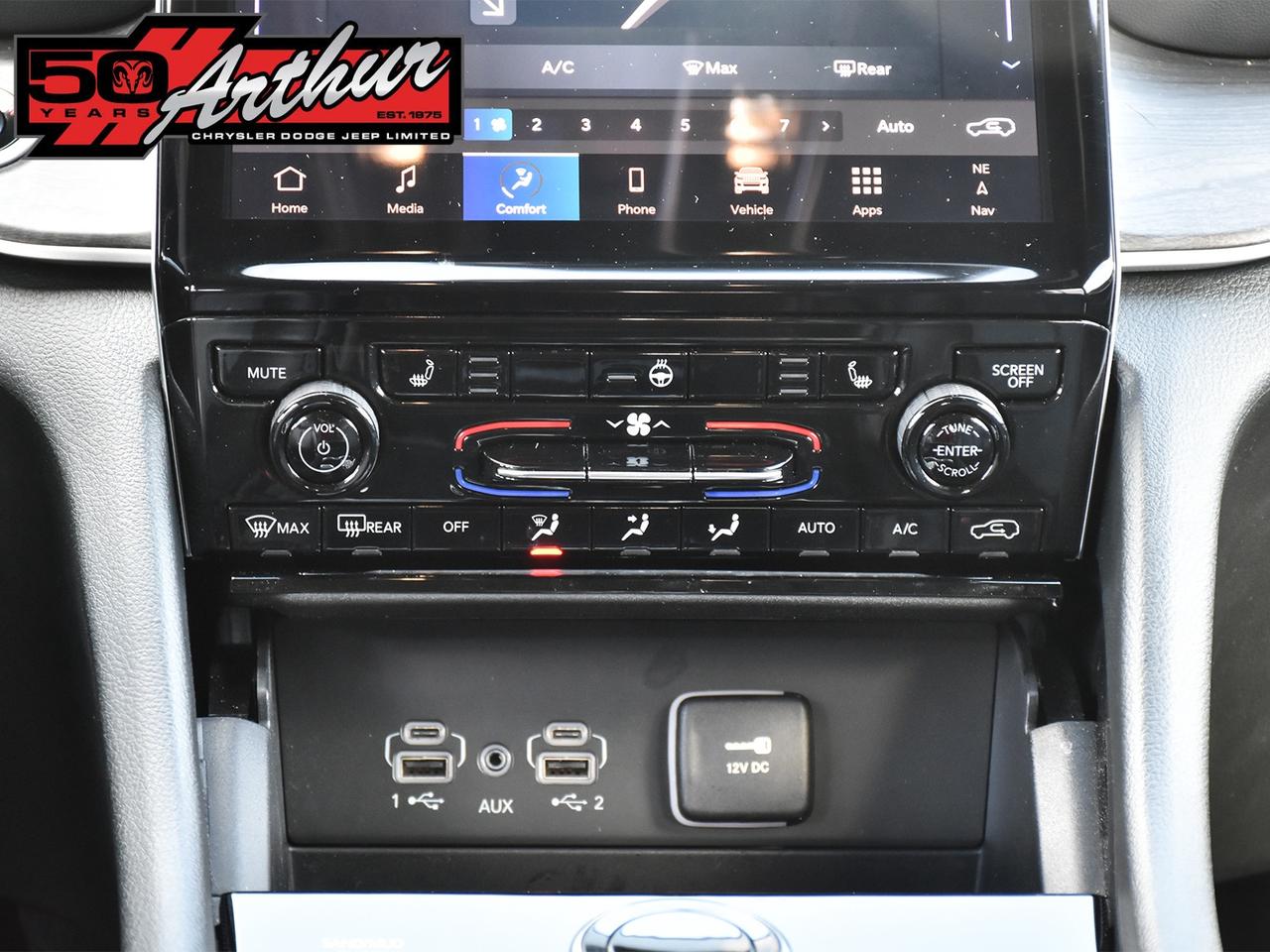 2024 Jeep Grand Cherokee L Limited 4x4 Photo