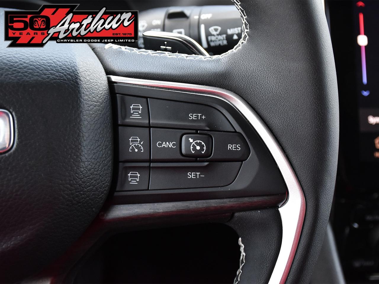 2024 Jeep Grand Cherokee L Limited 4x4 Photo