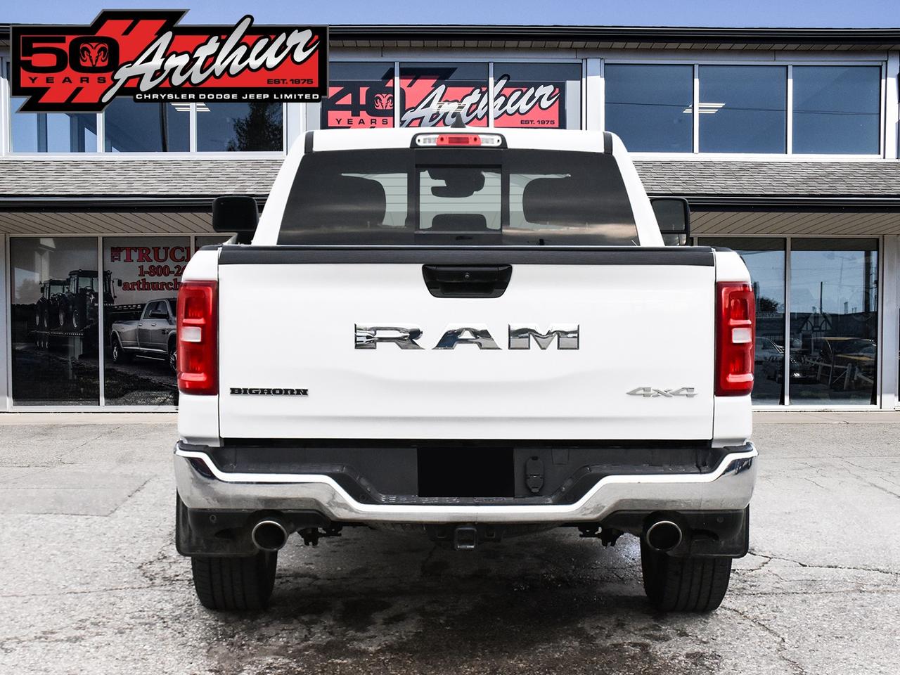 2025 RAM 1500 BIG HORN CREW CAB 4X4 Photo4