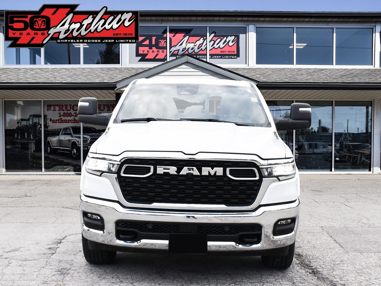 2025 RAM 1500 BIG HORN CREW CAB 4X4 Photo