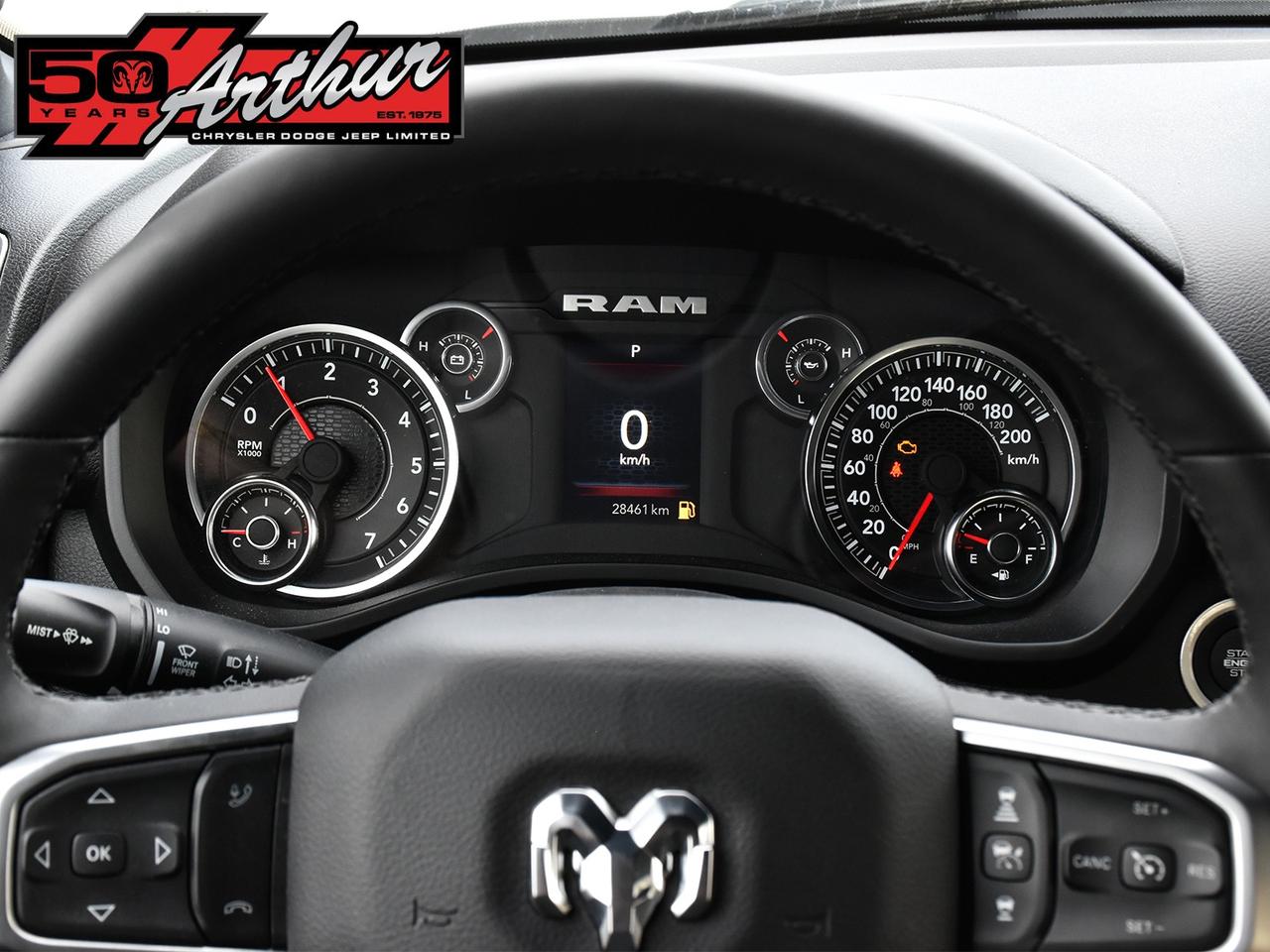 2025 RAM 1500 BIG HORN CREW CAB 4X4 Photo