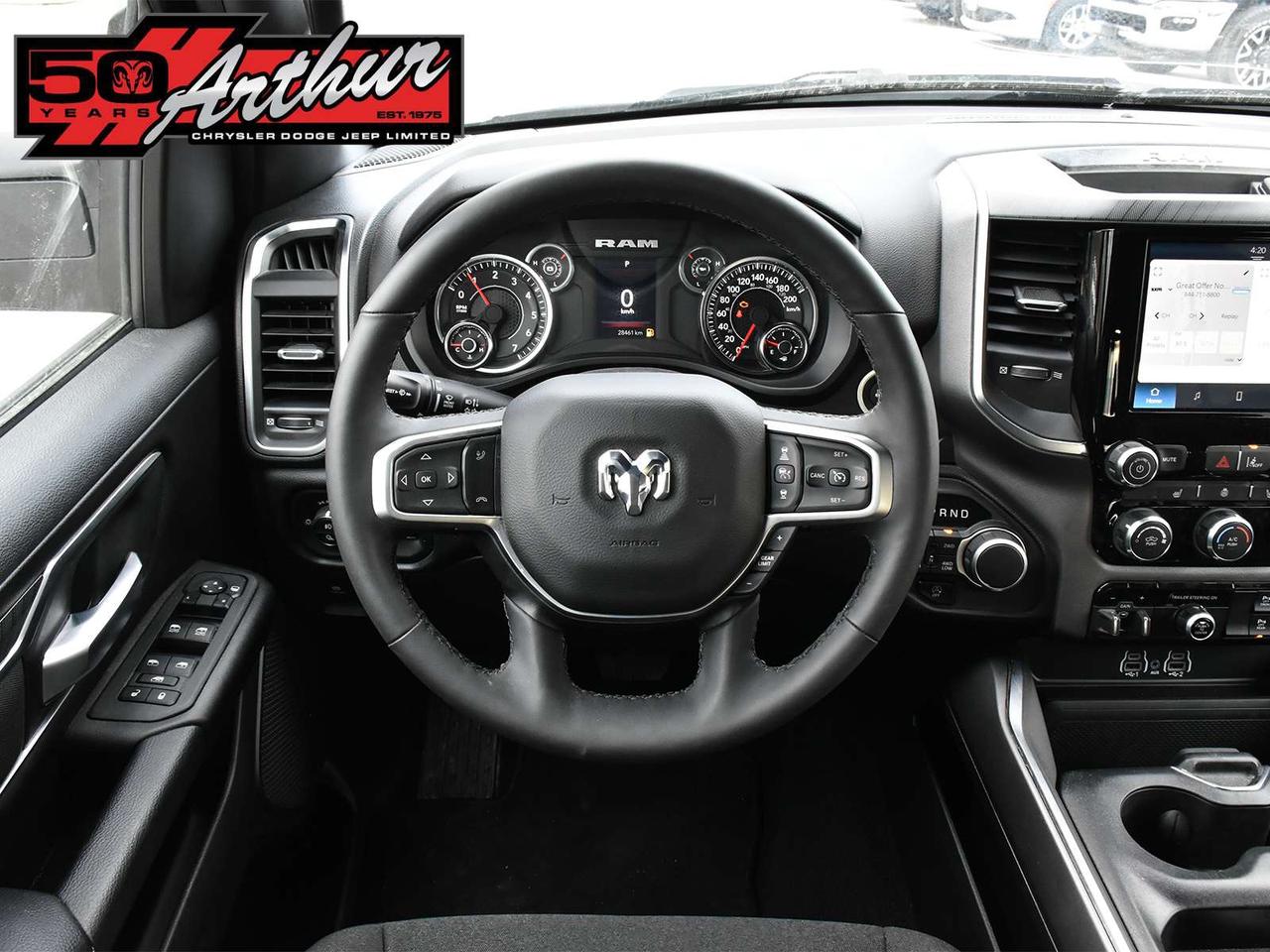2025 RAM 1500 BIG HORN CREW CAB 4X4 Photo