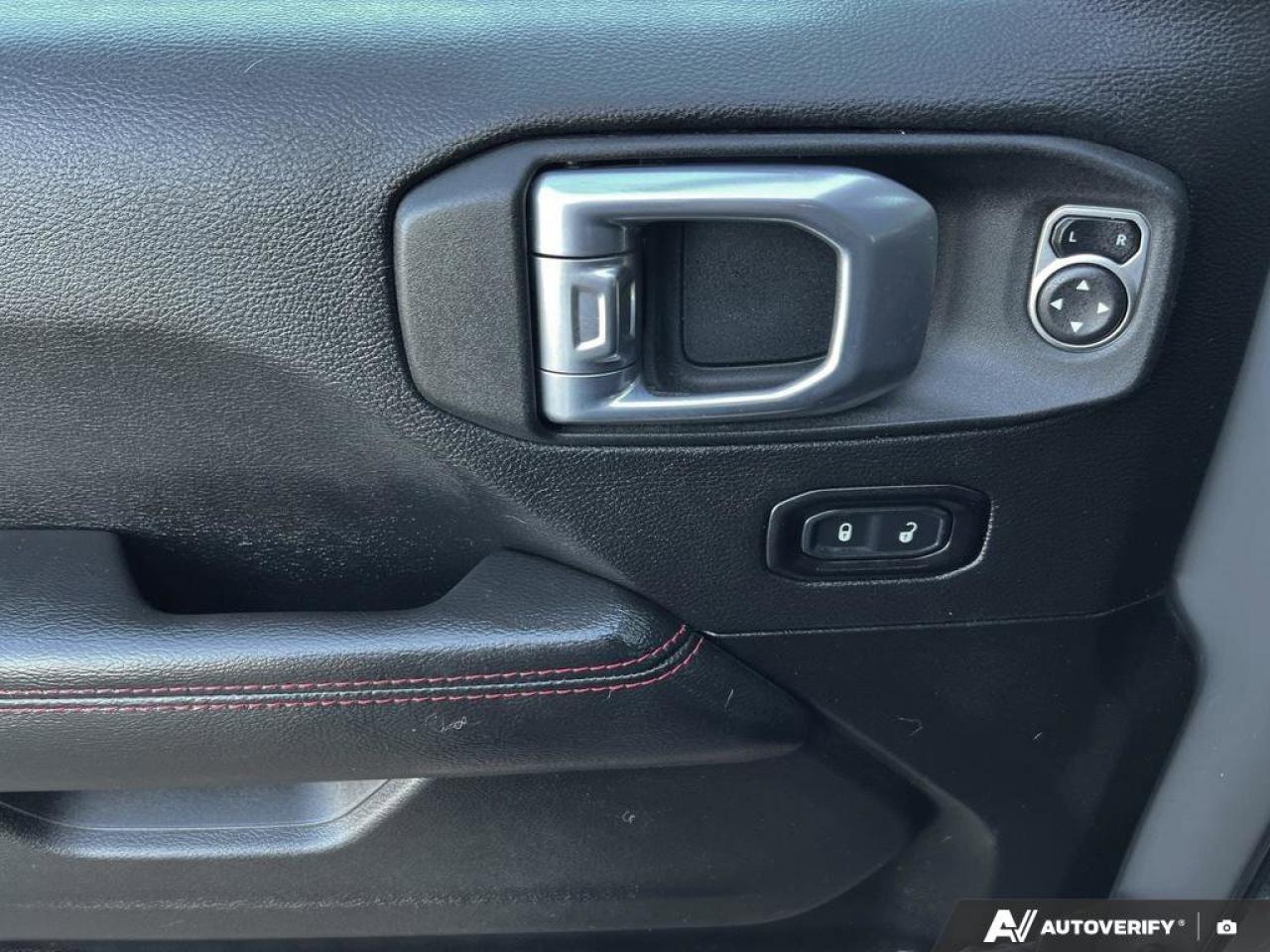 2021 Jeep Gladiator Rubicon   LOW KMS   LEATHER   3.6L PENTASTAR LOW K Photo